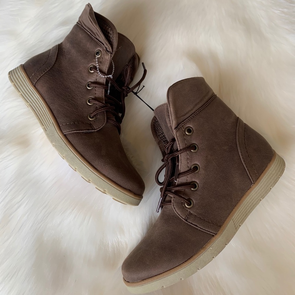 Cliffs White Mountain Brown Boots Suede Size 5.5
